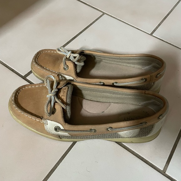 Sperry Women's Angelfish Boat Shoe - Tan/ Oat - Size 7.5 - Picture 4 of 6